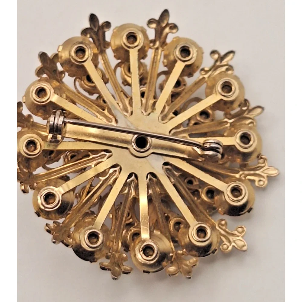 Unbranded striking vintage